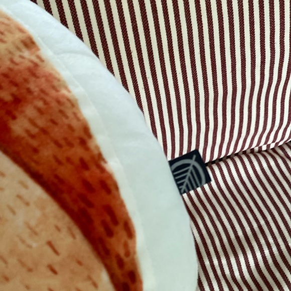 Simons fox 🦊 cushion with scarf - Picture 4 of 5